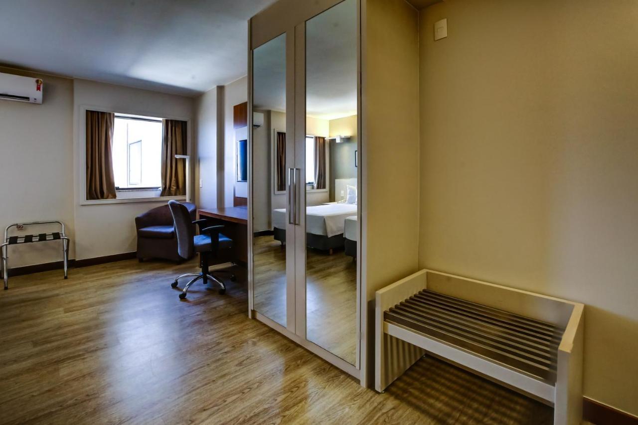 Comfort Suites Brasília Extérieur photo