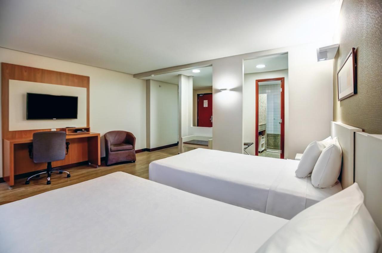 Comfort Suites Brasília Extérieur photo