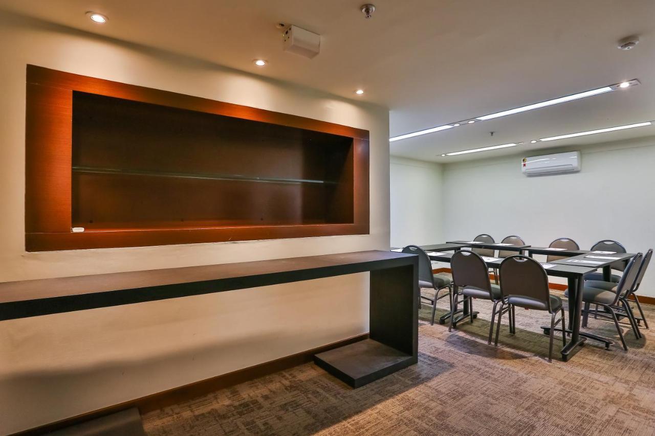 Comfort Suites Brasília Extérieur photo